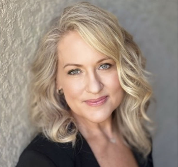 meet-paula_purely-you-spa Paula, Esthetician